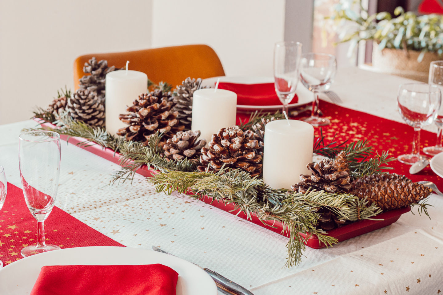 Décoration table de Noël & DIY Chemin de Table - Margaux Lifestyle