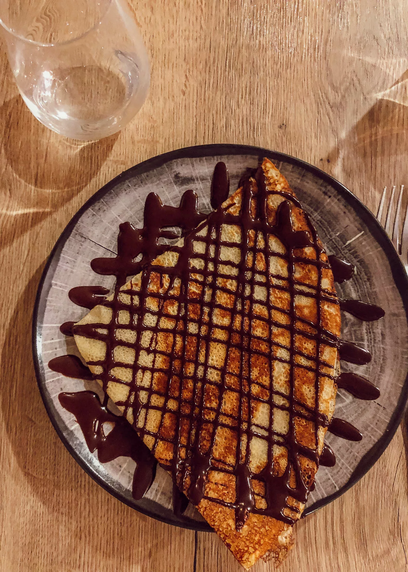 Crêpe au chocolat main du Jeu de l'Oie