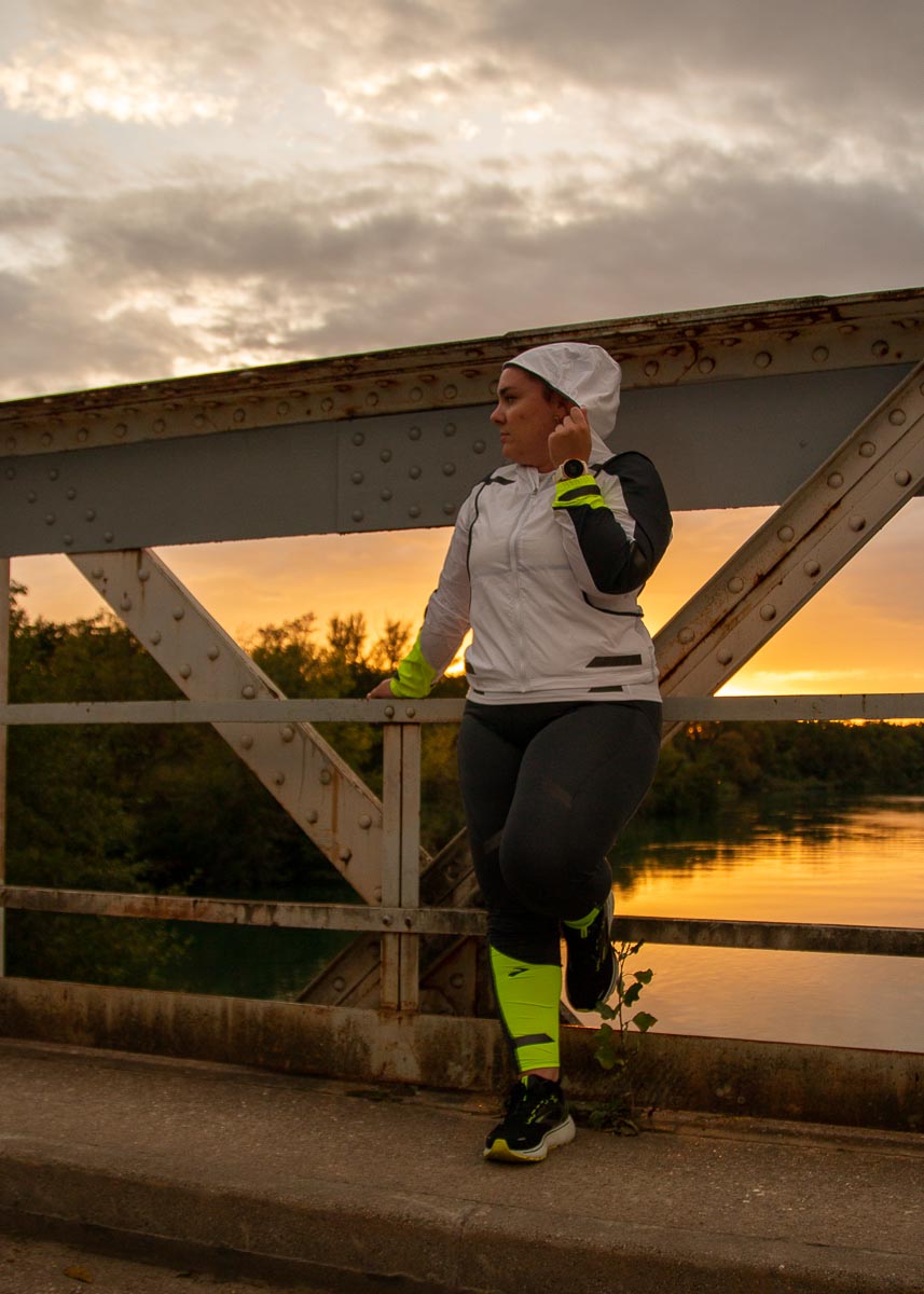 Tous mes conseils pour avoir le bon équipement pour courir en hiver malgré le froid, la pluie et la nuit !