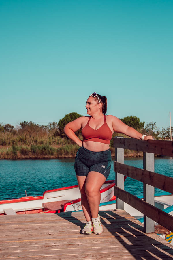 C'est bien beau de nous dire qu'il faut courir (et doucement en plus !) pour améliorer son cardio. Mais comment faire quand on ne peut pas/ne veut pas courir ? Découvre comment améliorer ton cardio sans courir.