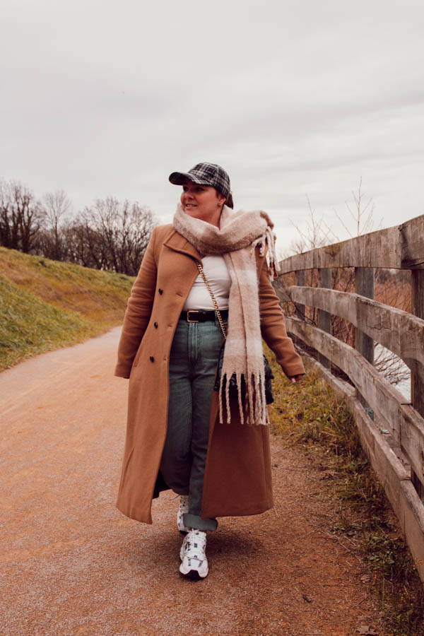 La planification est la boussole qui te guide vers tes objectifs, en transformant tes rêves en étapes concrètes et réalisables. Elle te permet de structurer tes actions, de rester concentrée sur tes priorités et d’anticiper les imprévus. Avec un plan clair, tu avances avec sérénité et évites de te laisser submerger par l’urgence ou le doute.