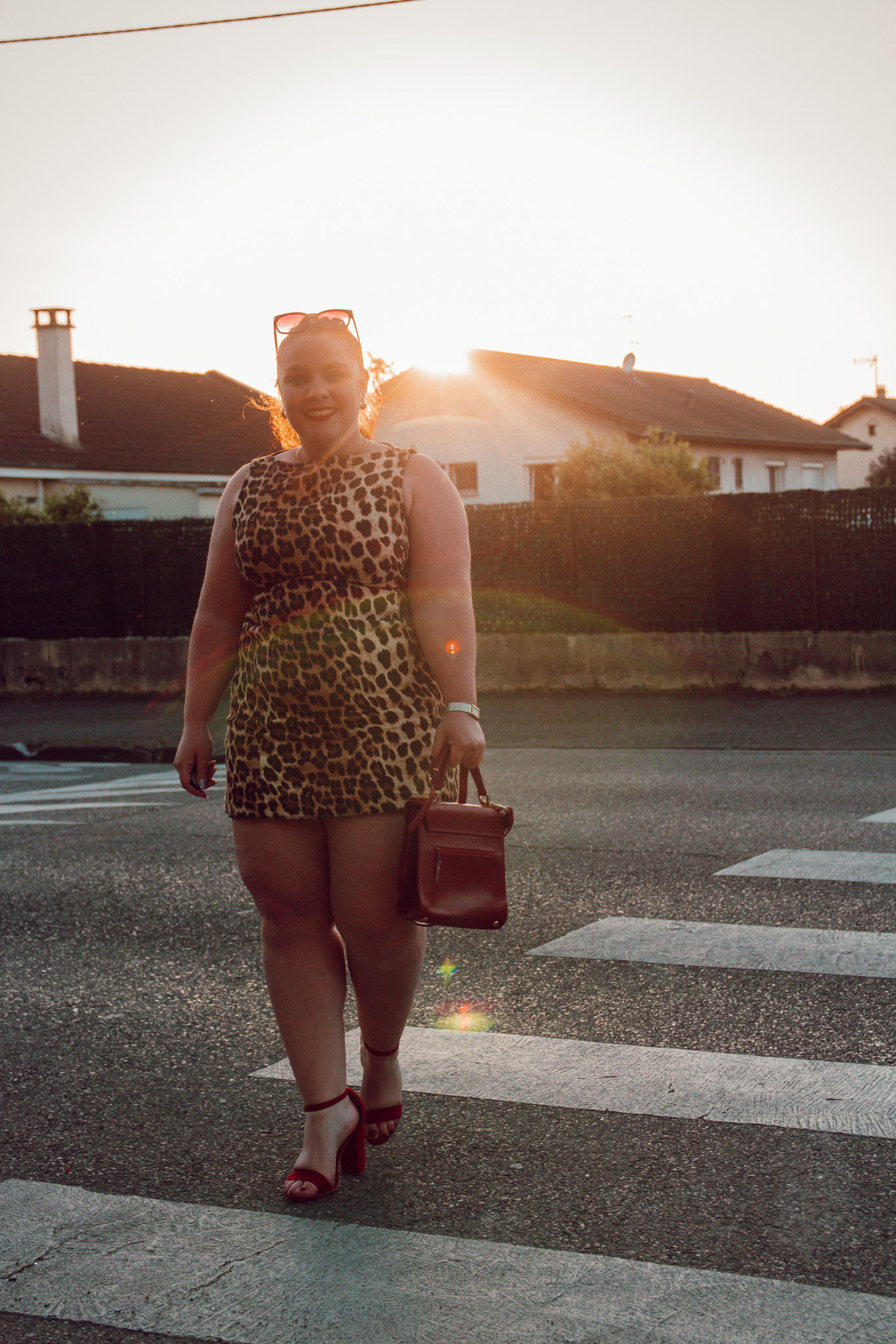 Se sentir bien dans sa peau ne devrait jamais rimer avec pression ou surmenage. Trop souvent, on s’impose des routines ou des objectifs en pensant que c’est « pour notre bien », alors qu’ils finissent par devenir une charge mentale de plus. Le vrai bien-être commence quand on choisit des actions qui nous allègent, nous apaisent et nous reconnectent à nous-mêmes — pas celles qui nous épuisent sous couvert de perfection.