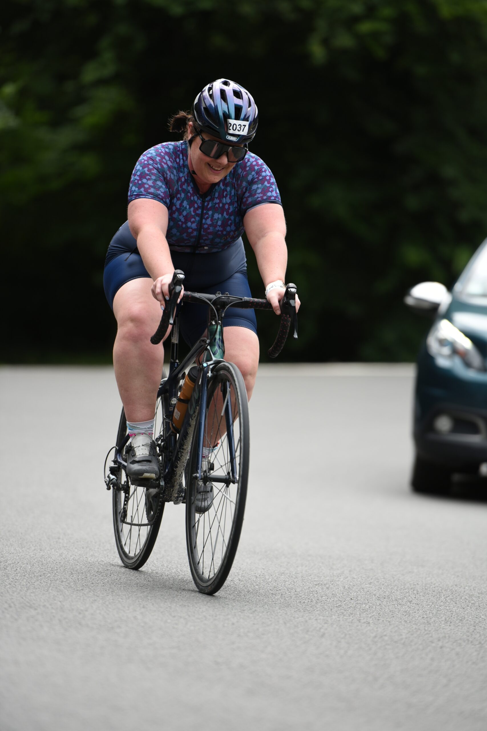 Début Juin 2025, j’ai lancé ma saison de triathlon avec le format S du Château de Chantilly : 750 m de nage dans les canaux, 20 km (et un peu plus) de vélo dans les villages autour et 5km de course à pied dans les allées du parc… Une épreuve difficile, mais qui fait du bien !