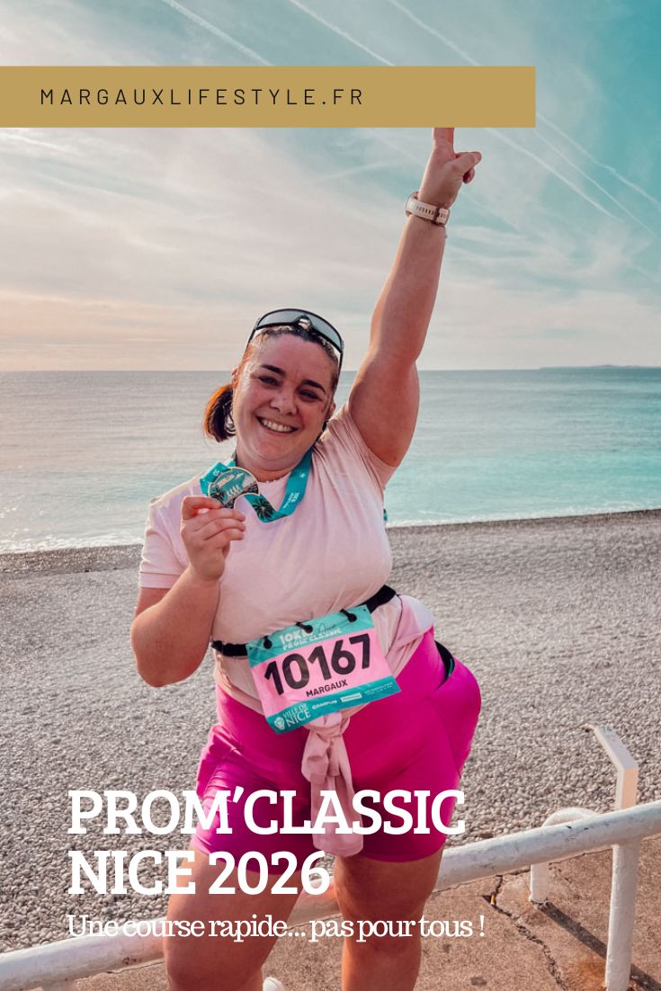 Je suis arrivée sur la Prom’Classic avec l’envie de faire de mon mieux, pas de jouer les chronos élites. Après 54 minutes d’attente dans le sas et quelques kilomètres à me demander pourquoi j’étais là, j’ai compris que cette course ne se vivait pas de la même façon quand on court “derrière”. Ce 10 km sur la Promenade des Anglais m’a laissé bien plus de questions que de réponses — et surtout l’impression d’avoir assisté à une fête dont je n’étais pas vraiment l’invitée.