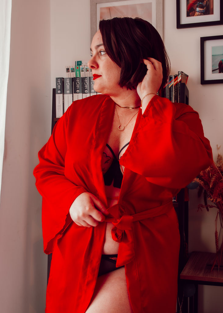 Il y a cinq jours, mon corps et moi sommes passés sur la table d’opération pour une sleeve. Depuis, je le regarde autrement : avec plus de douceur, plus de respect, presque avec étonnement. Alors avant de tourner la page, j’avais besoin de lui écrire cette lettre.