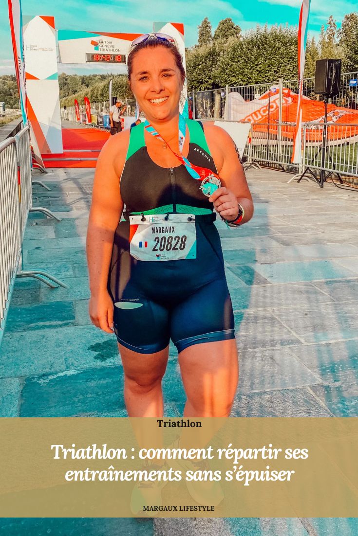 Équilibrer les entraînements entre la natation, le vélo et la course à pied est essentiel pour progresser en triathlon sans s’épuiser. Chaque discipline sollicite le corps différemment, et négliger l’une d’elles ou en surcharger une seule finit souvent par créer de la fatigue, des déséquilibres ou des blessures. Trouver le bon équilibre permet non seulement de mieux performer le jour de la course, mais surtout de s’entraîner avec plus de régularité et de plaisir sur le long terme.