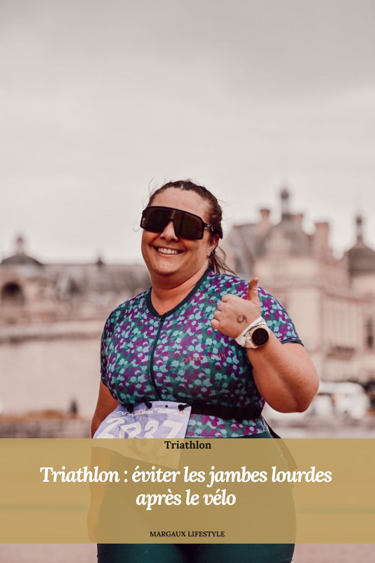 La sensation de jambes lourdes en course à pied est très fréquente en triathlon. Elle apparaît souvent après le vélo, lors de l’enchaînement vélo course à pied, lorsque les muscles et le système nerveux doivent s’adapter rapidement à un nouveau mode de mouvement. Cette transition peut provoquer des jambes dures après le vélo, une foulée moins fluide et une impression de manque de coordination dans les premières minutes. Intégrer régulièrement du brick training permet d’habituer progressivement le corps à cet enchaînement et de réduire durablement ces sensations inconfortables.
