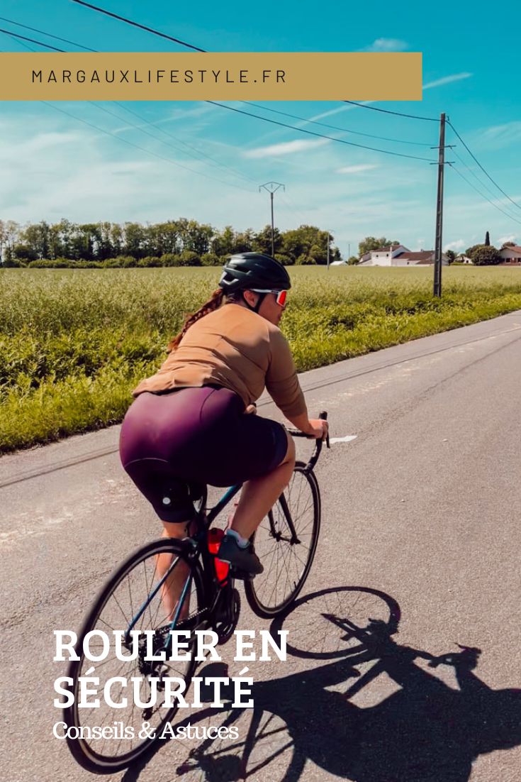 Le sentiment d’insécurité à vélo peut vite prendre toute la place : peur des voitures, doute permanent, impression de ne jamais être vraiment à l’aise. Quand tu es dans cet état, tu n’es pas totalement disponible pour apprendre, progresser ou prendre du plaisir — tu es surtout en train de gérer ton stress. Et au final, ce n’est pas ton niveau qui te freine, mais cette appréhension constante qui t’empêche de rouler de manière fluide et confiante.
