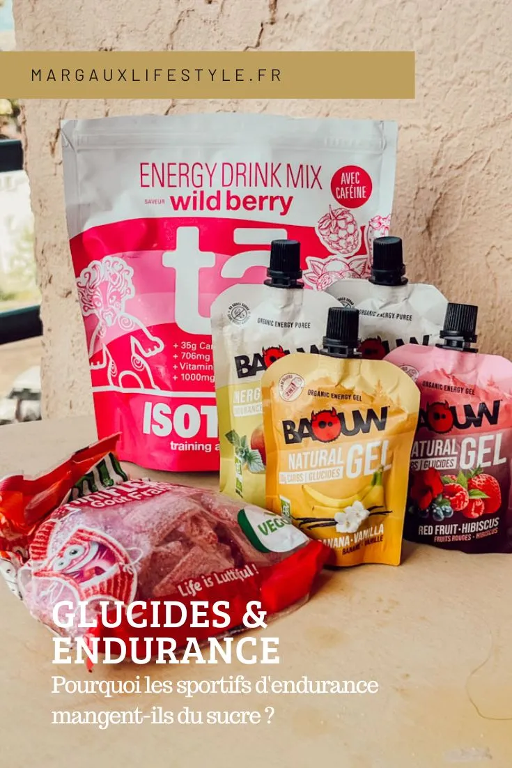 Le sucre est souvent présenté comme le mal absolu. Pourtant, il suffit d'observer un marathon, un trail, un triathlon ou une longue sortie vélo pour voir les sportifs d'endurance consommer des gels énergétiques, des boissons sucrées, des bonbons ou même du Coca. Cette contradiction n'en est pas une : pendant un effort prolongé, le sucre n'est plus une gourmandise ultra néfaste pour ton organisme et ta santé, il devient un carburant indispensable pour alimenter les muscles et retarder la fatigue.