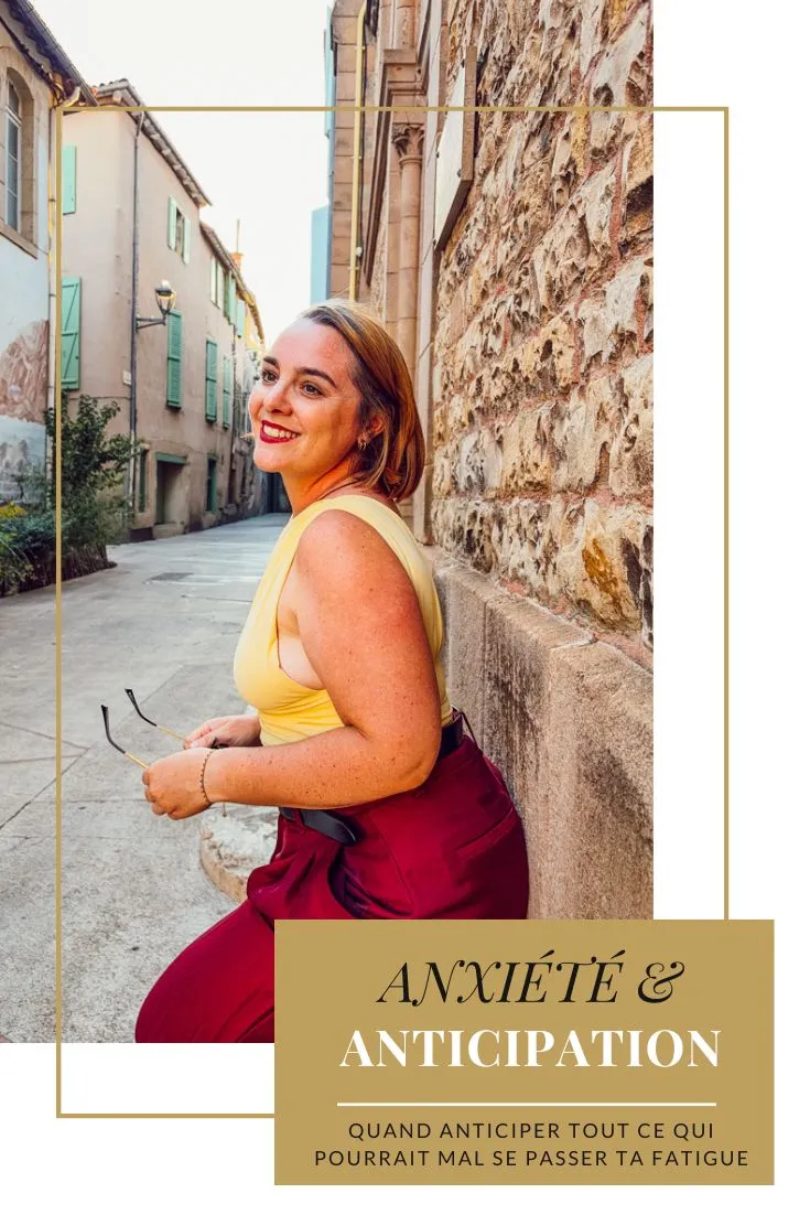 Vivre avec l'anxiété, c'est parfois passer énormément de temps à anticiper tout ce qui pourrait mal se passer dans l'espoir d'être prête à y faire face. Entre les scénarios catastrophes, les conversations que l'on rejoue dans sa tête et ce besoin de prévoir un plan B pour chaque situation, cette recherche permanente de contrôle peut devenir particulièrement épuisante. Et si l'enjeu n'était pas de réussir à tout prévoir, mais d'apprendre progressivement à se faire confiance lorsque l'imprévu finit réellement par arriver ?