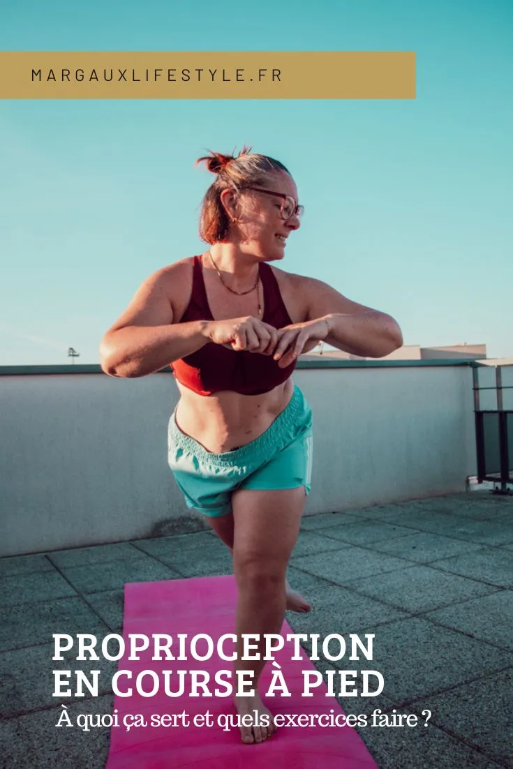 La proprioception en course à pied participe à notre capacité à percevoir la position de notre corps, à contrôler nos mouvements et à nous adapter aux changements d'appui. La travailler grâce à des exercices de proprioception peut notamment solliciter l'équilibre, la stabilité de la cheville et le contrôle neuromusculaire, avec un intérêt particulier après certaines entorses. Quelques exercices simples, réalisables sans matériel, permettent de commencer progressivement sans avoir besoin de transformer la proprioception en séance supplémentaire dans son entraînement.