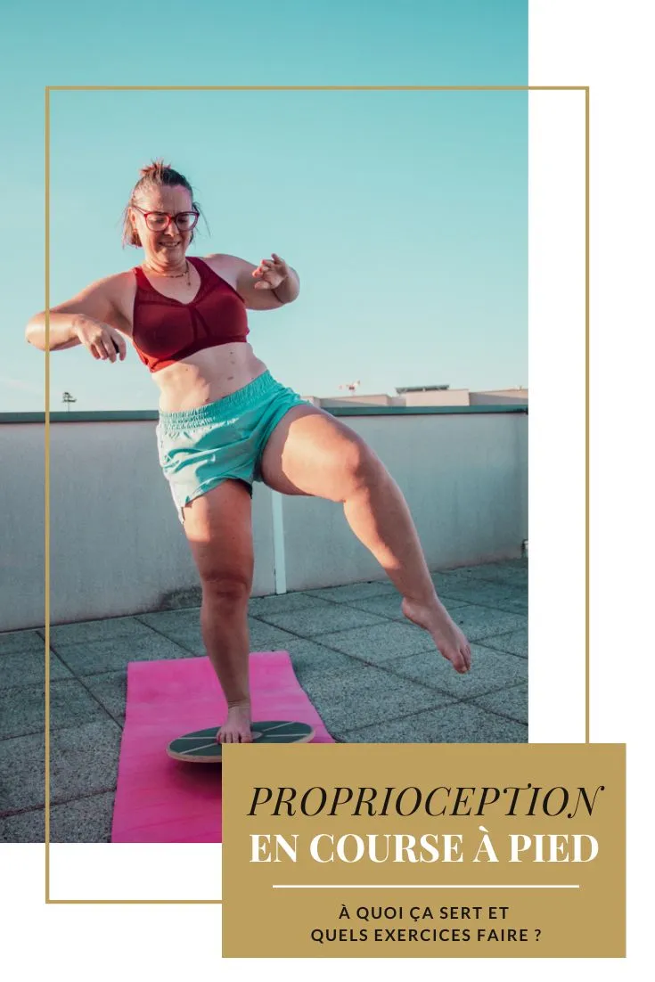La proprioception en course à pied participe à notre capacité à percevoir la position de notre corps, à contrôler nos mouvements et à nous adapter aux changements d'appui. La travailler grâce à des exercices de proprioception peut notamment solliciter l'équilibre, la stabilité de la cheville et le contrôle neuromusculaire, avec un intérêt particulier après certaines entorses. Quelques exercices simples, réalisables sans matériel, permettent de commencer progressivement sans avoir besoin de transformer la proprioception en séance supplémentaire dans son entraînement.